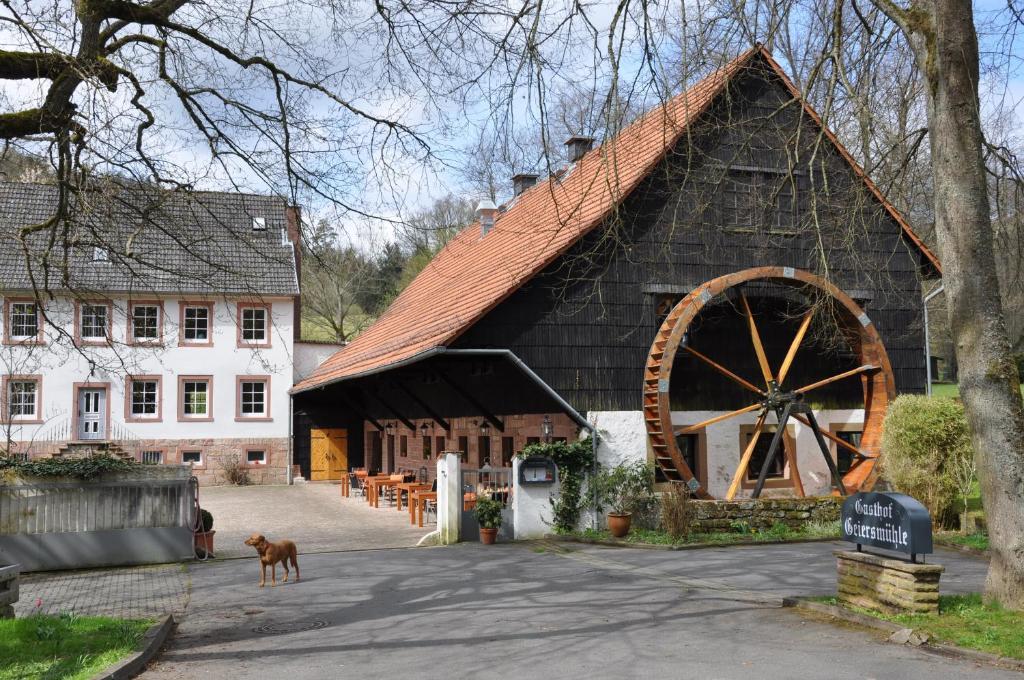 Landgasthof Geiersmuehle Vielbrunn エクステリア 写真